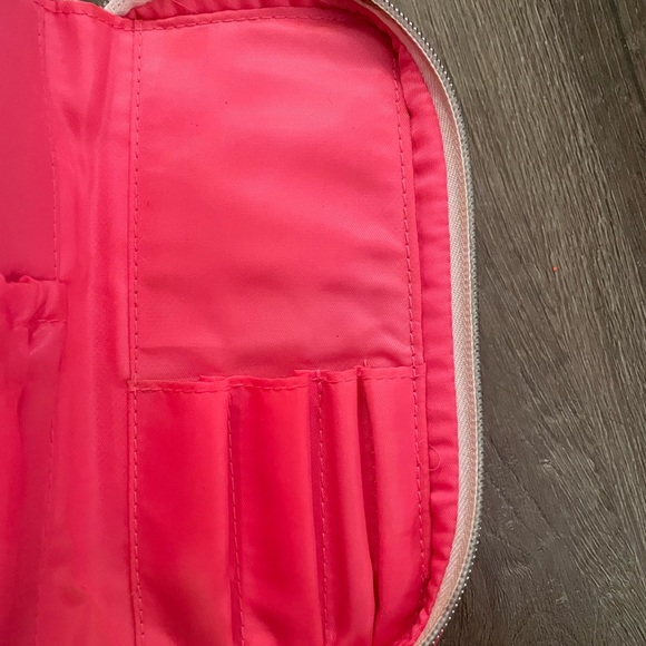 *LikeNew* RARE Victoria’s Secret Beauty Travel Makeup Brush Case - Picture 8 of 12